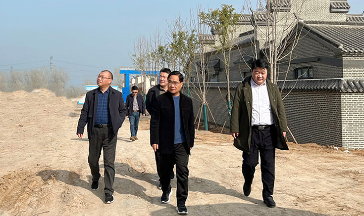 鄧紹宏、王輝、郭淮成一行蒞臨項(xiàng)目基地參觀考察